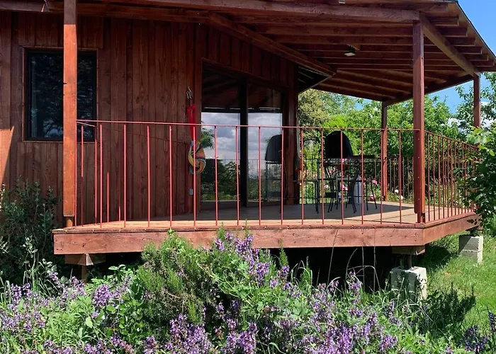 La Gloriette Octogonale Garrigues (Tarn)